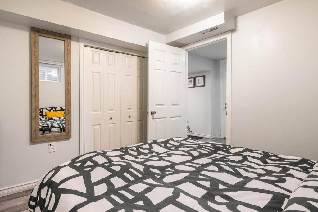 Apartament Cozy Nest Basement Unit Hamilton Zewnętrze zdjęcie