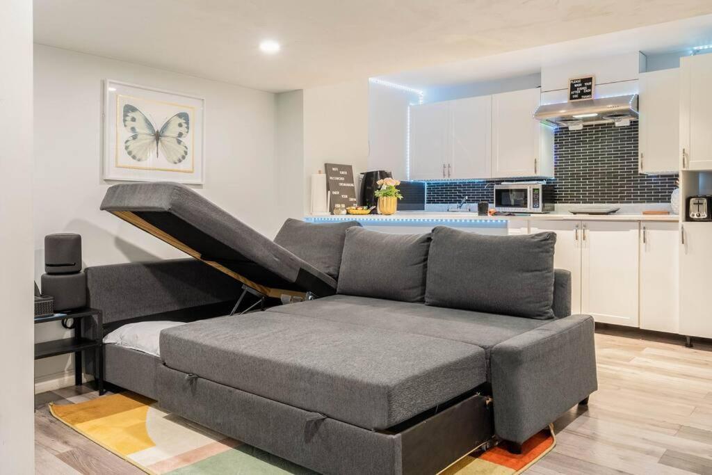 Apartament Cozy Nest Basement Unit Hamilton Zewnętrze zdjęcie